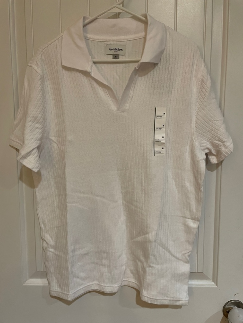 Goodfellow & Co. white v neck short sleeve top medium NWT